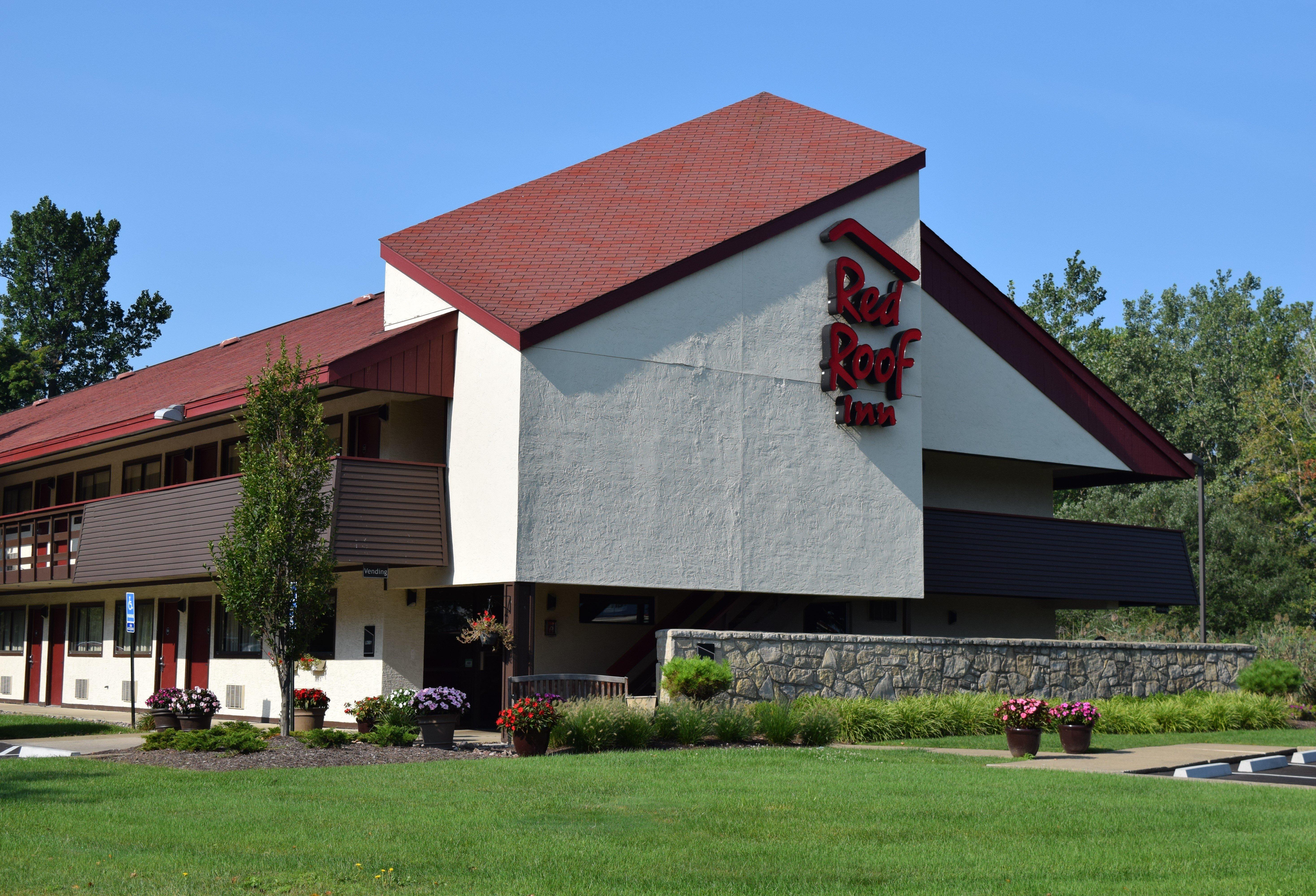 Red Roof Inn Buffalo - Niagara Airport Уилямсвил Екстериор снимка